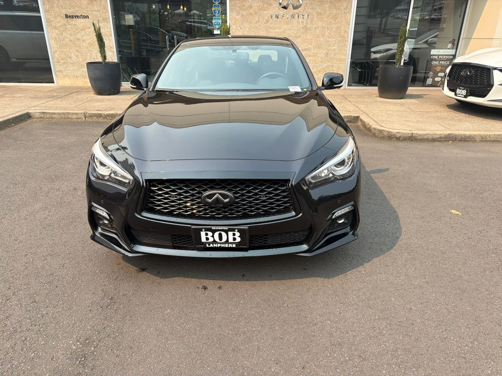 Used 2023 Black Opal Metallic INFINITI Red Sport 400 image 2