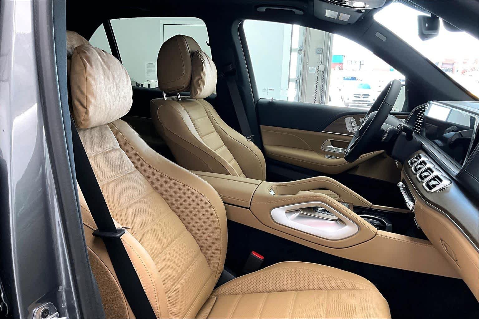 New 2026 Selenite Grey Metallic Mercedes-Benz GLE 580 image 14