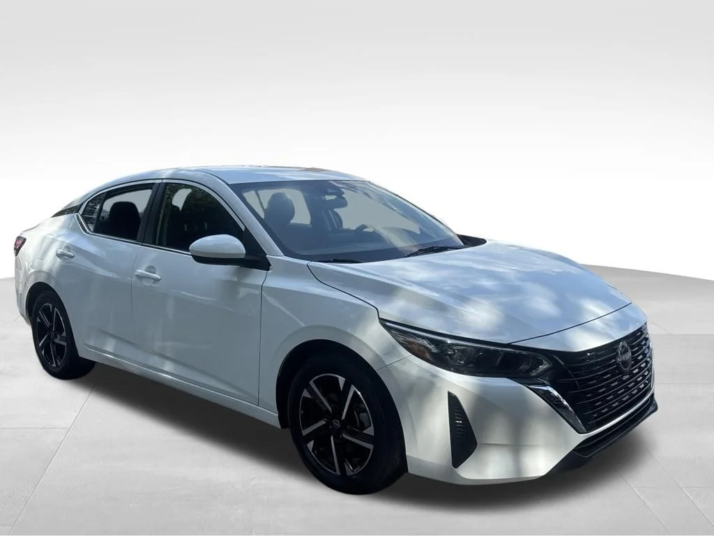 Used 2025 White Nissan SV image 7