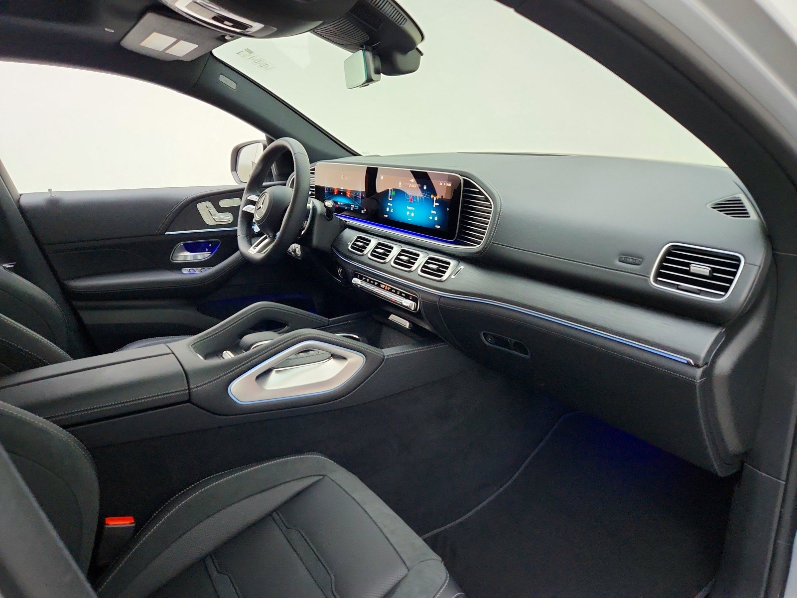 New 2026 MANUFAKTUR Alpine Grey Mercedes-Benz AMG® GLE 53 4MATIC+ Coupe image 19