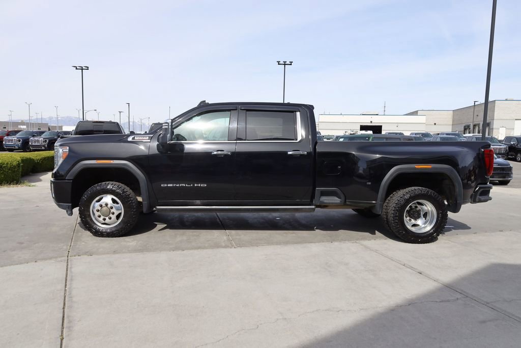 Used 2022 Onyx Black GMC Denali image 3