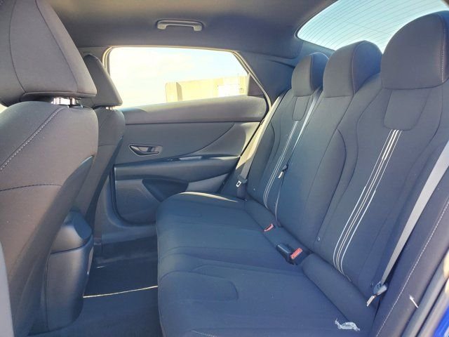 2026 Hyundai Elantra SEL Sport - Photo 8