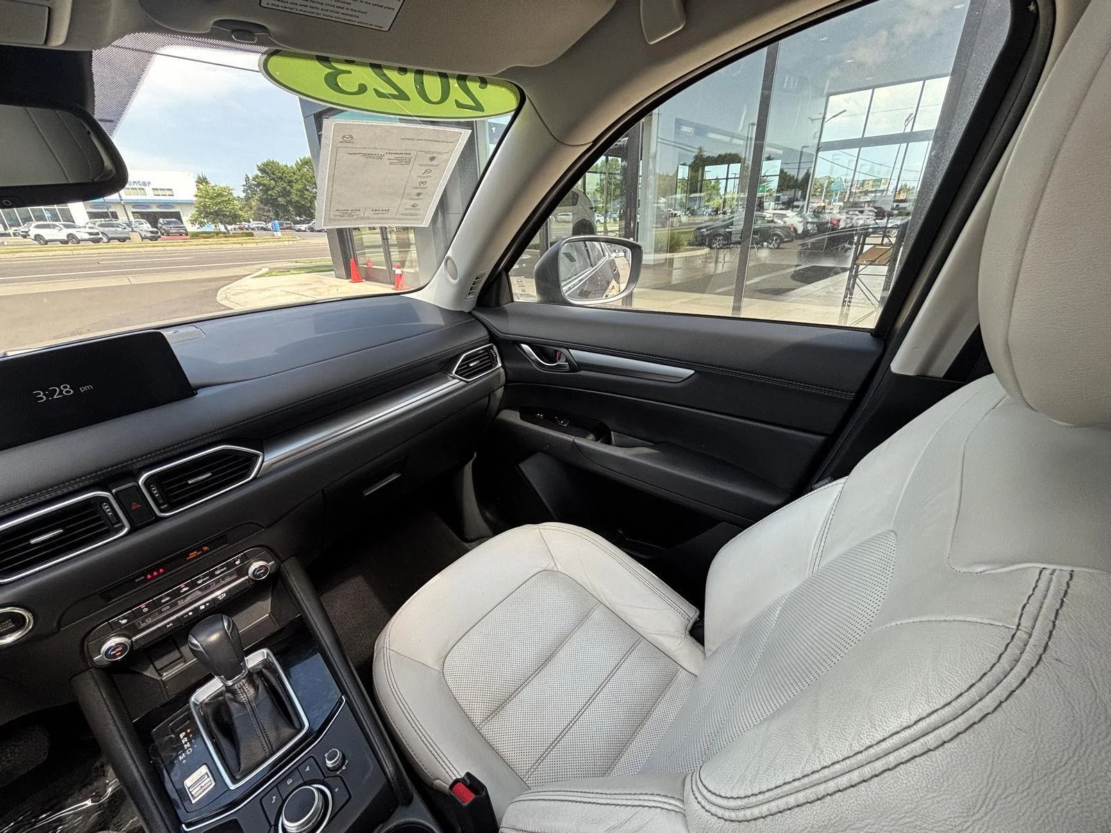 2023 Mazda CX-5 S Preferred package - Photo 19