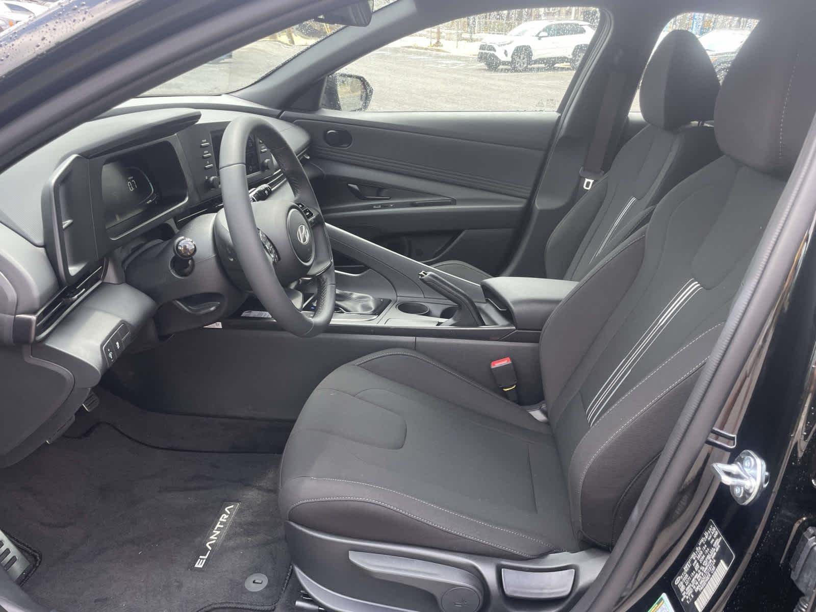 New 2026 Abyss Black Hyundai SEL Sport image 15
