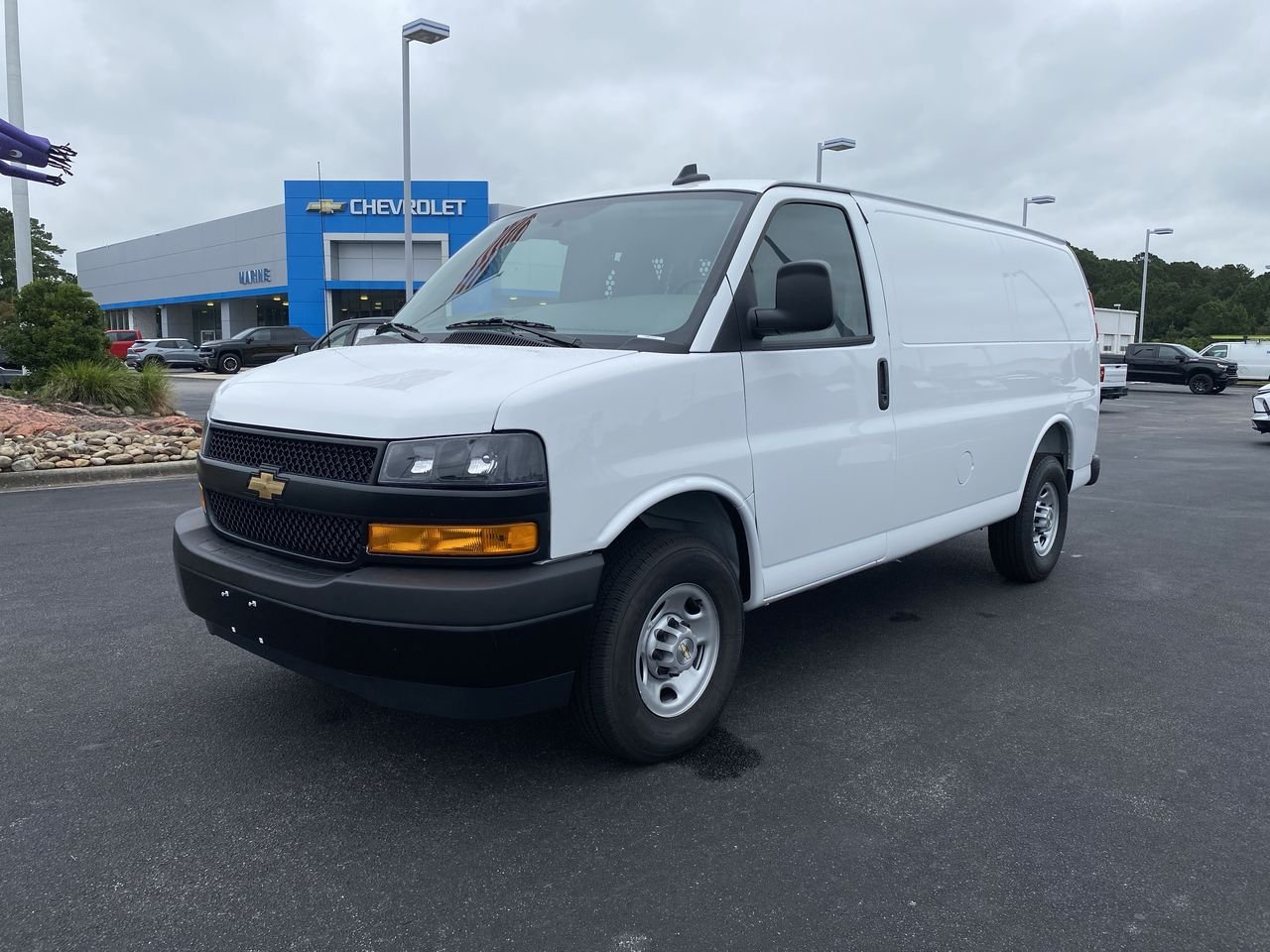 2025 Chevrolet Express Cargo Work Van - Photo 48