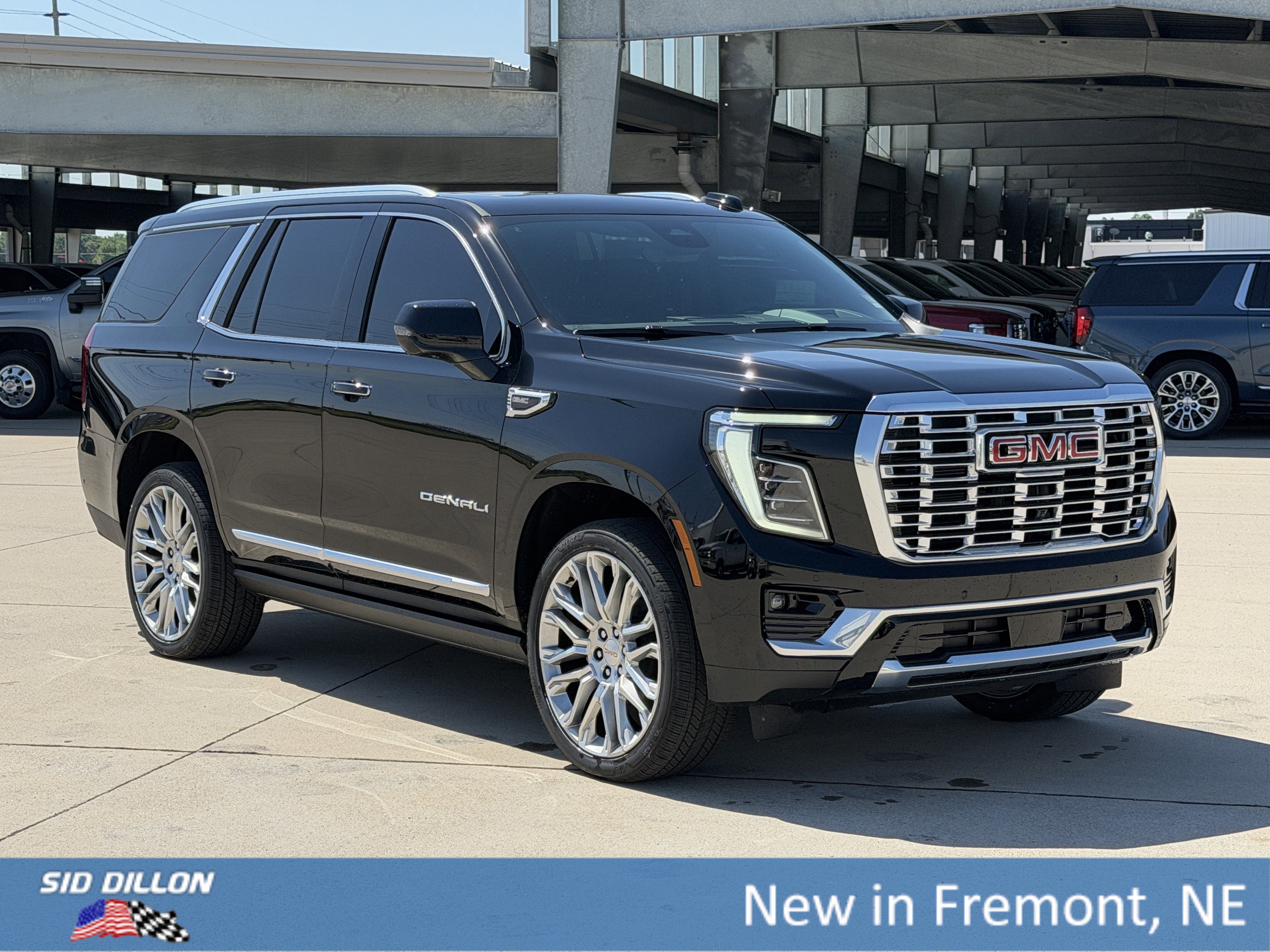 2026 GMC Yukon Denali - Photo 2