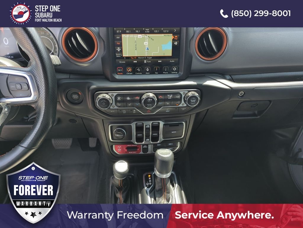 Used 2023 Silver Jeep Mojave image 25