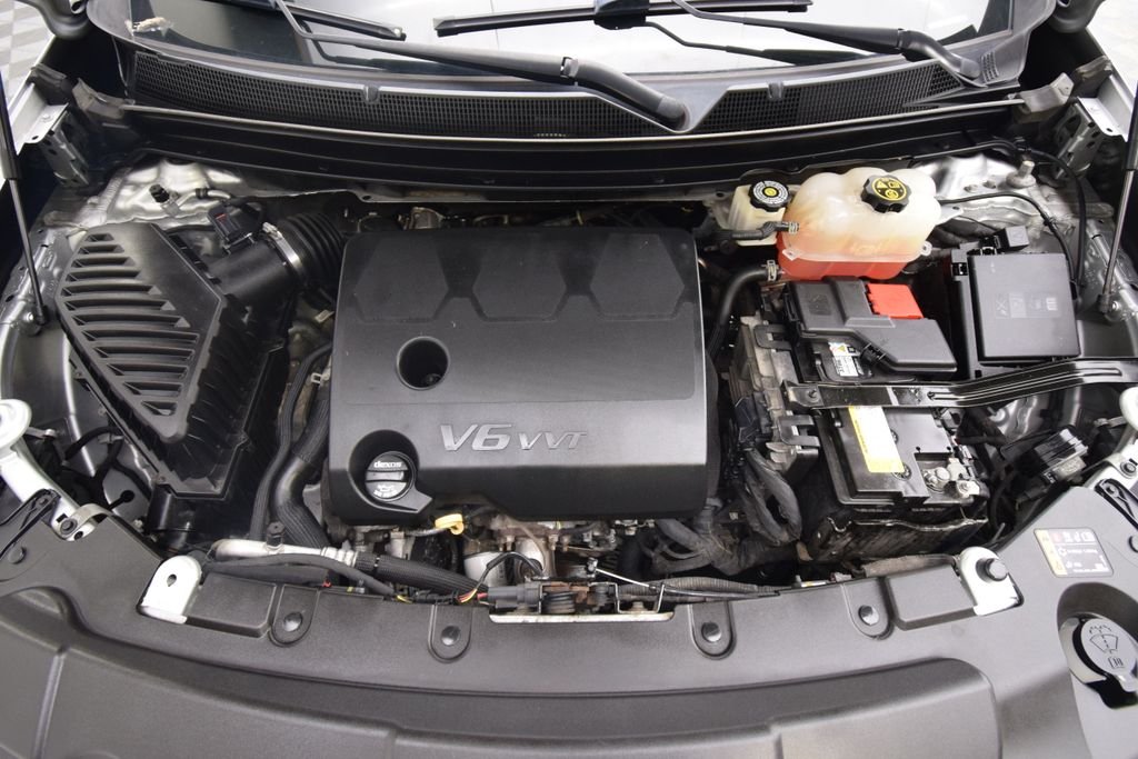 Used 2019 Silver Chevrolet LT image 22