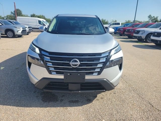 Used 2025 Silver Nissan SV image 17