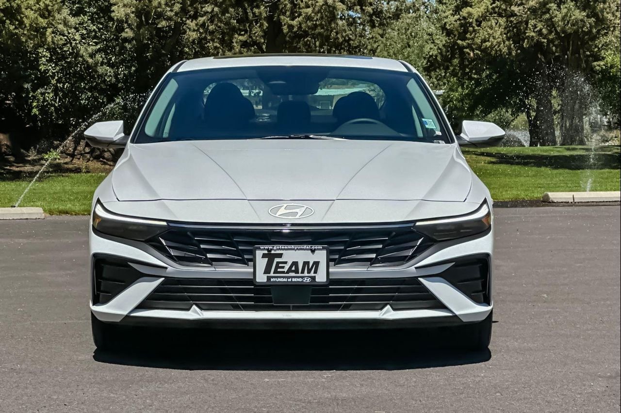 New 2026 White Hyundai Limited image 9