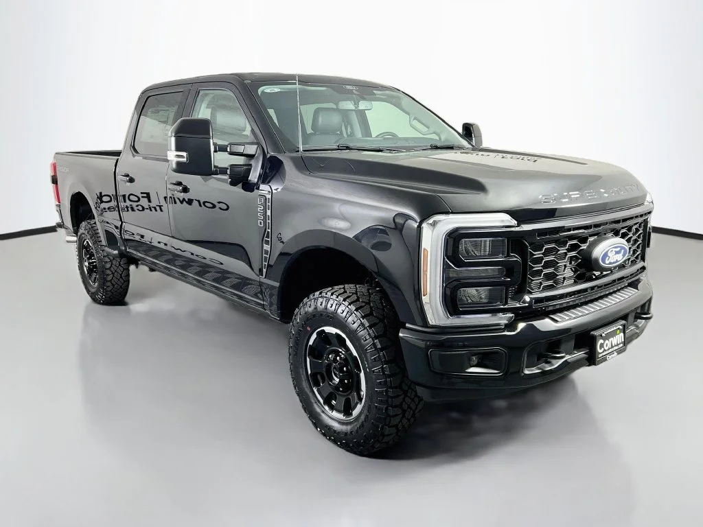 New 2027 Agate Black Metallic Ford Lariat image 1