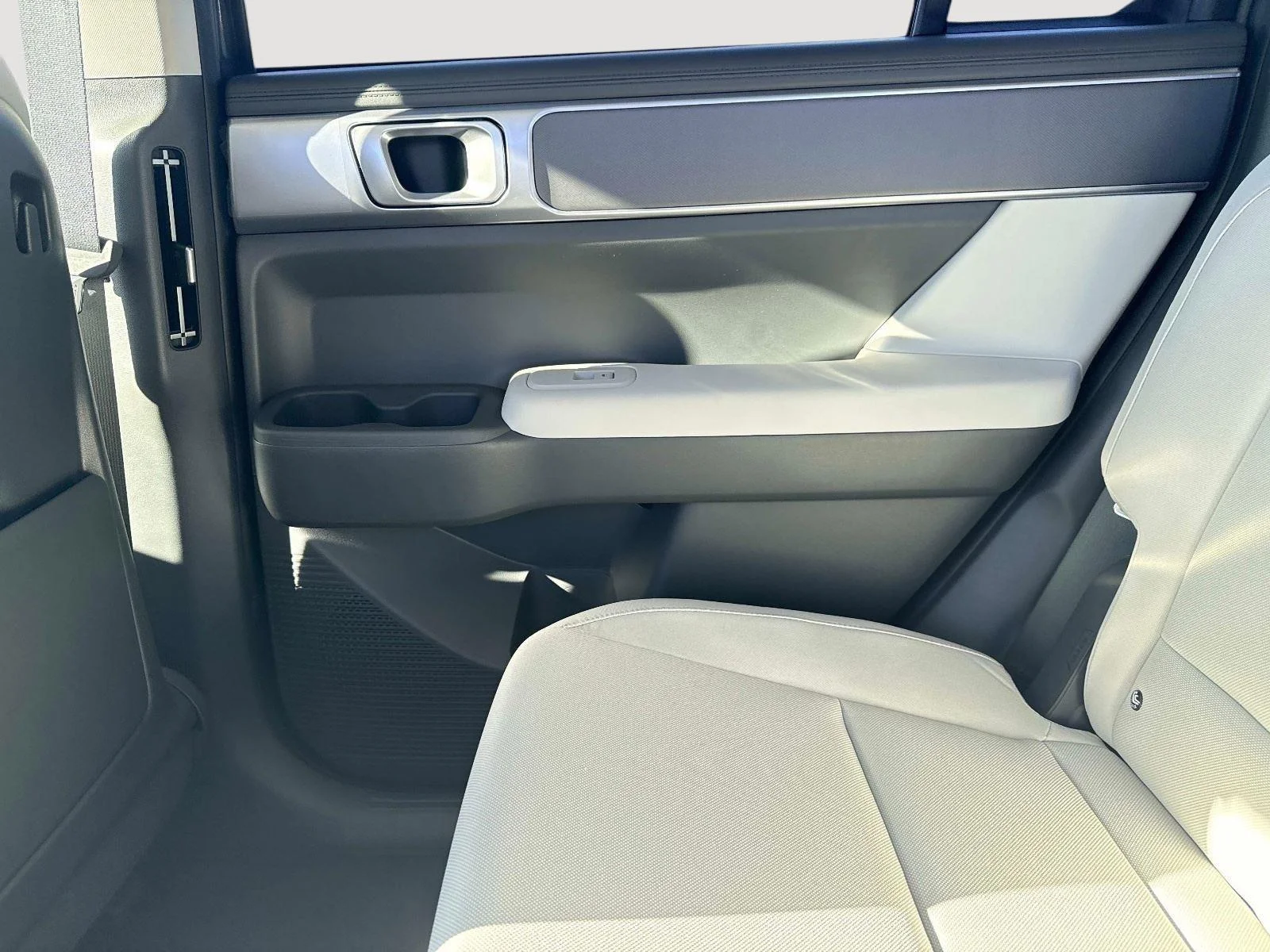 New 2026 Ecotronic Gray Hyundai SE image 15