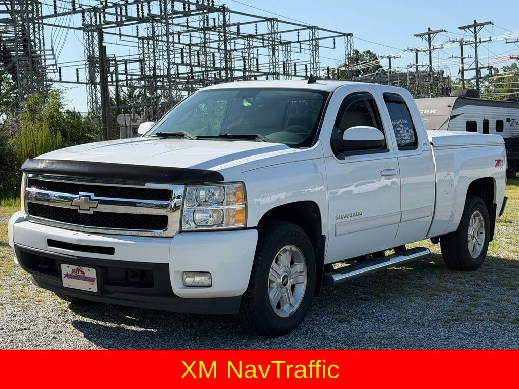 Used 2010 White Chevrolet LTZ image 10