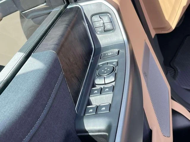 New 2027 Gray Ford Lariat image 19