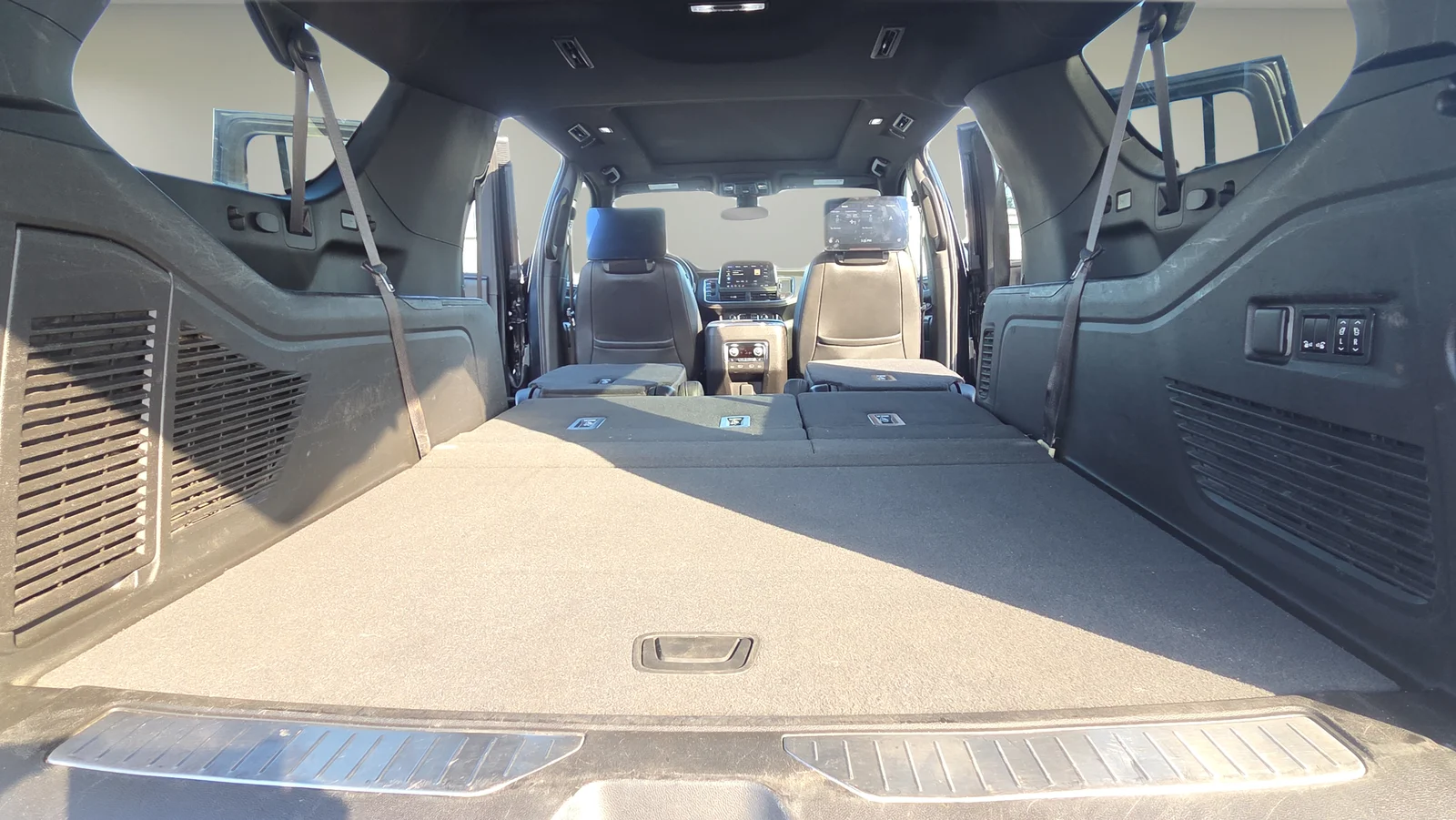 Used 2021 Black GMC AT4 image 22