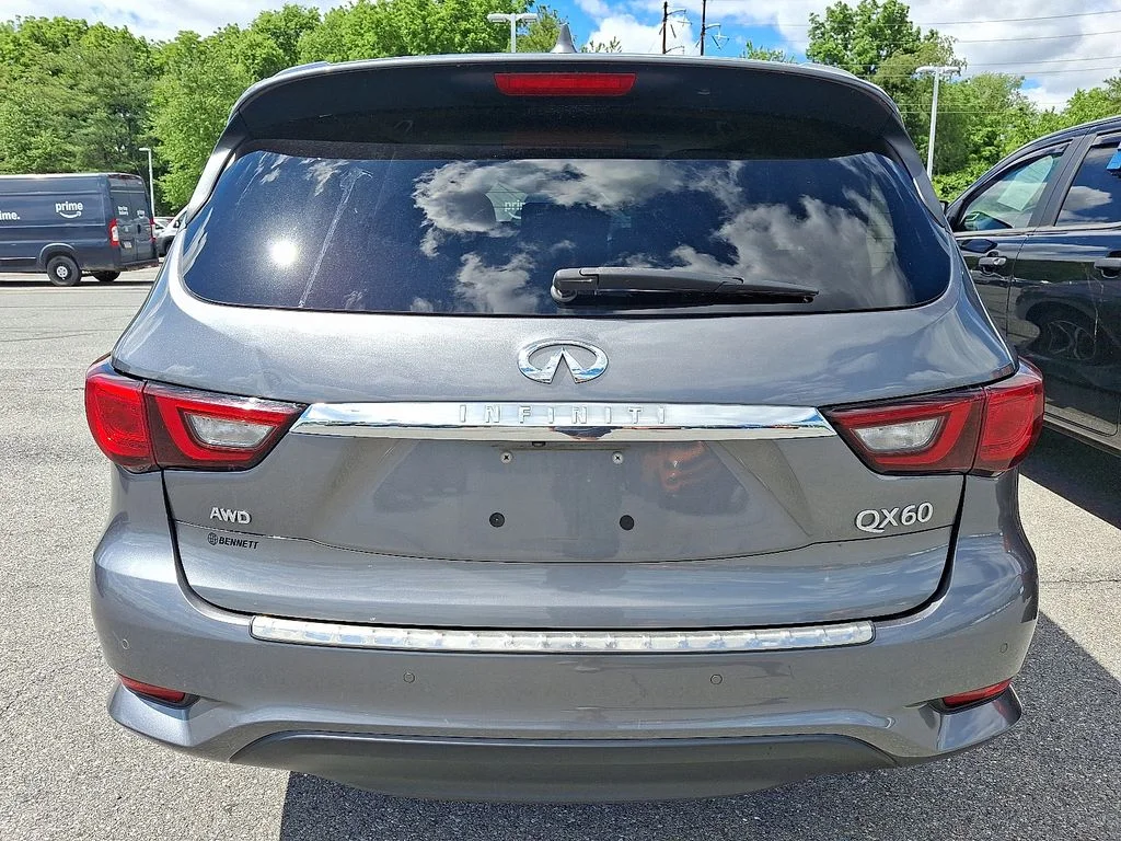 Used 2020 Gray INFINITI LUXE image 6