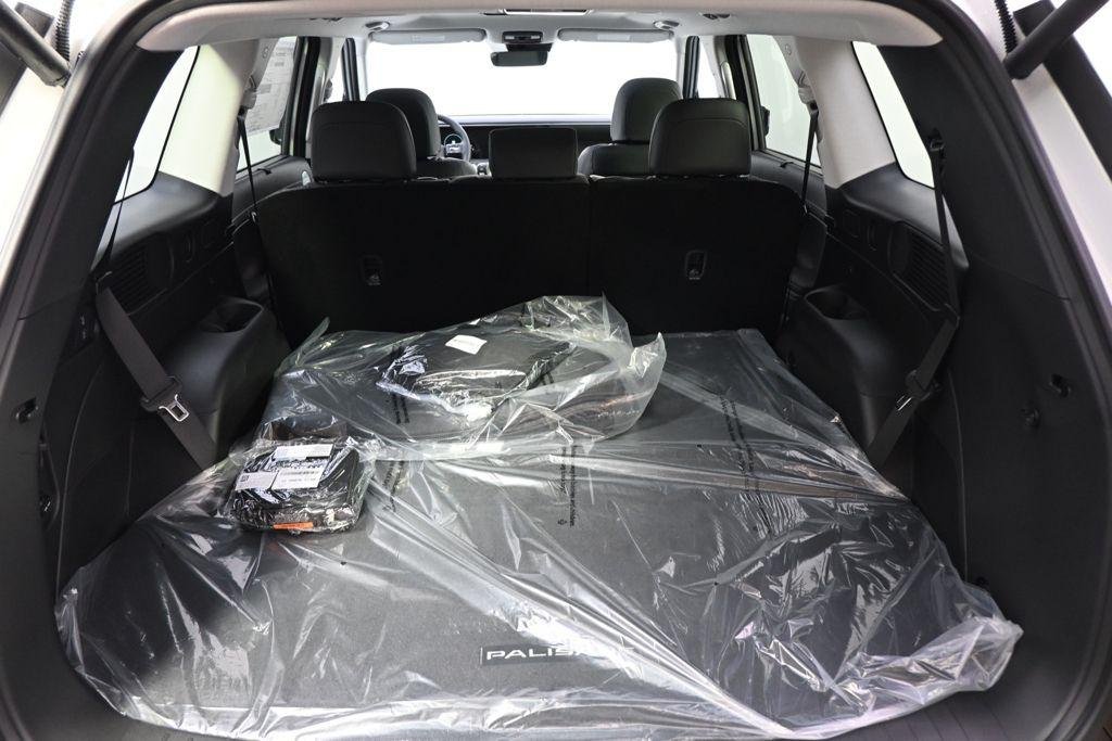 New 2026 White Pearl Hyundai SEL Premium AWD image 19