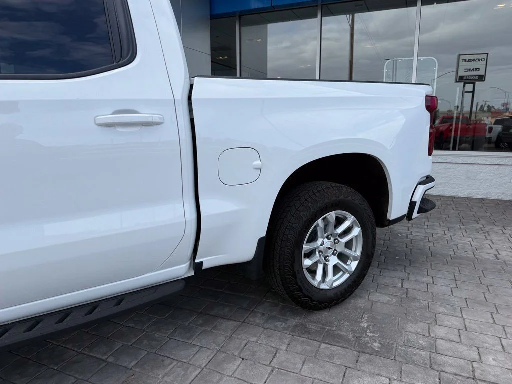 Used 2026 Summit White Chevrolet RST image 6
