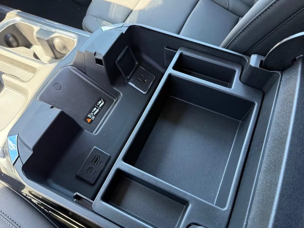 New 2026 Onyx Black GMC SLT image 30