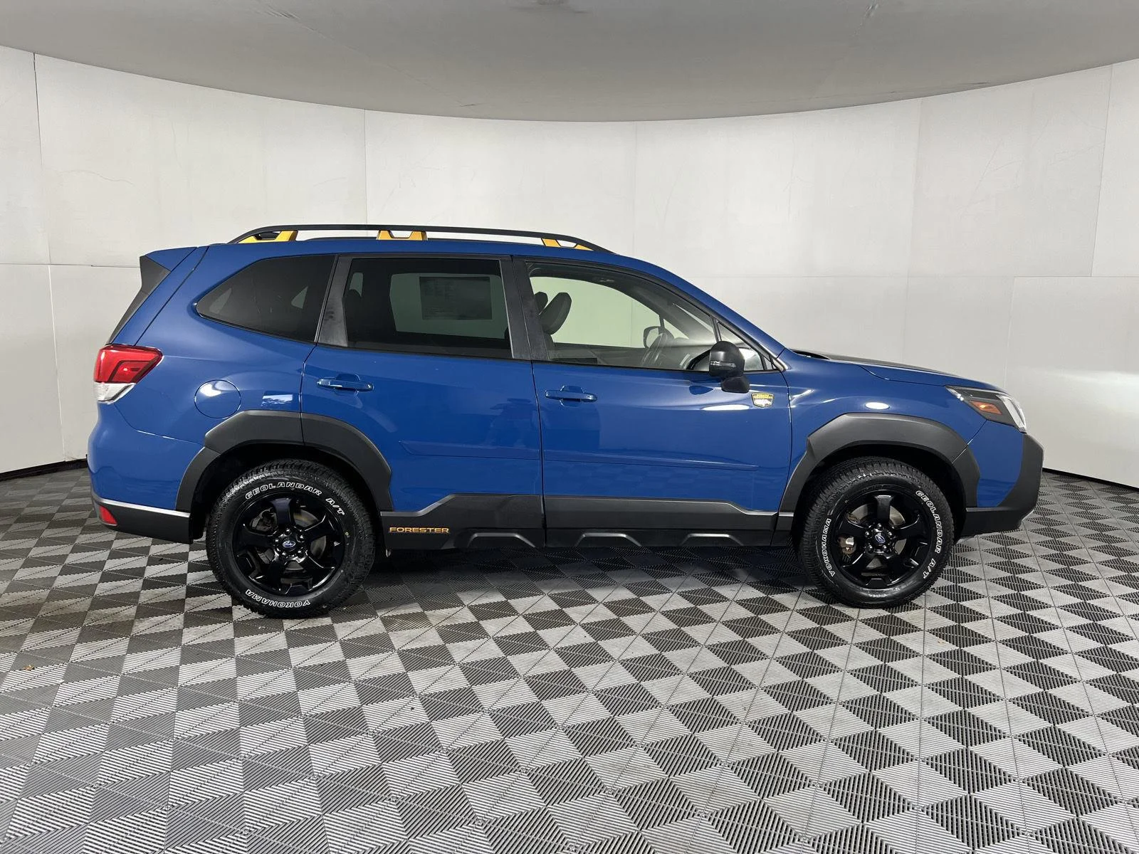 Used 2024 Geyser Blue Subaru Wilderness image 27