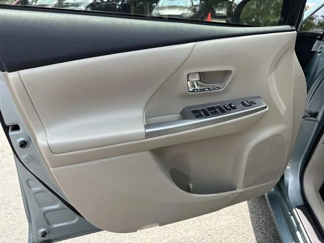 Used 2017 Beige Toyota Five image 25