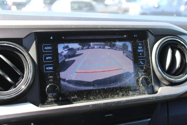 Used 2019 Silver Toyota SR5 image 14