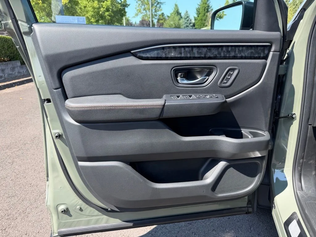 New 2026 Ash Green Metallic Honda TrailSport Elite Blackout image 12