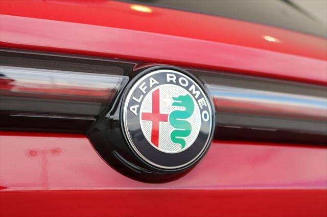 New 2025 Alfa Rosso (Red) Exterior Paint Alfa Romeo Intensa image 29