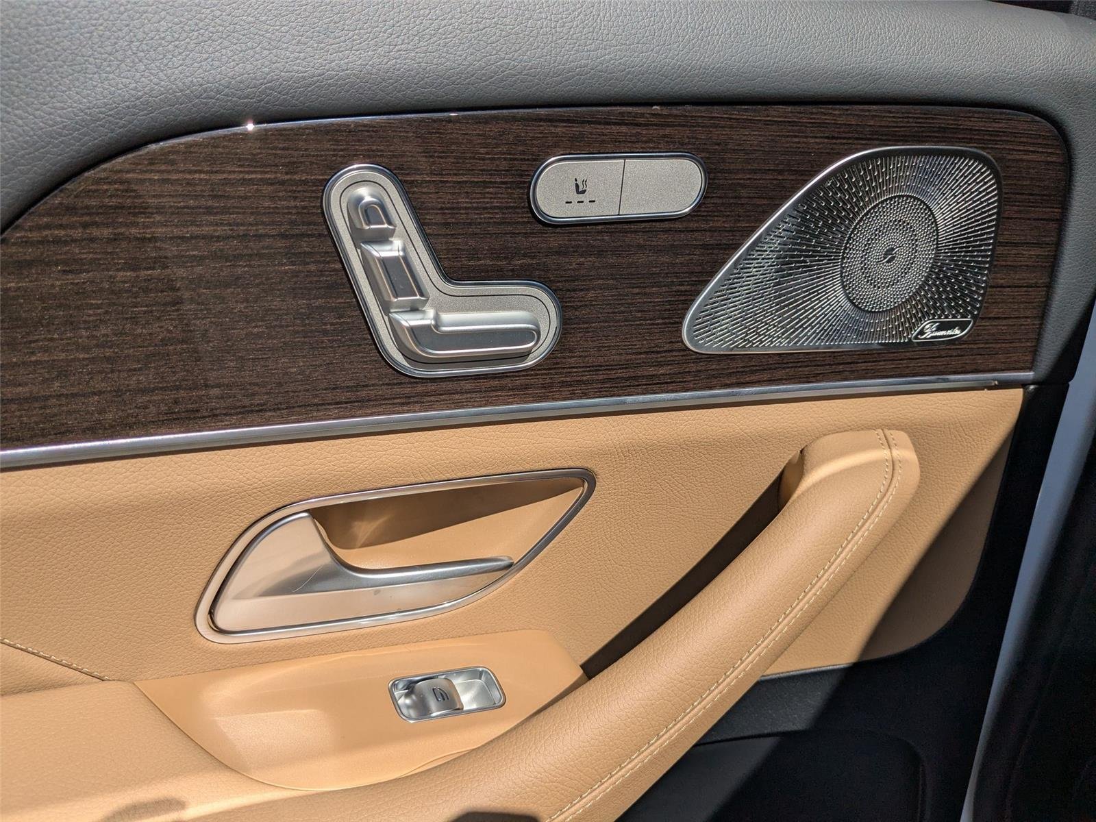 New 2026 Polar White Mercedes-Benz GLS 450 image 24