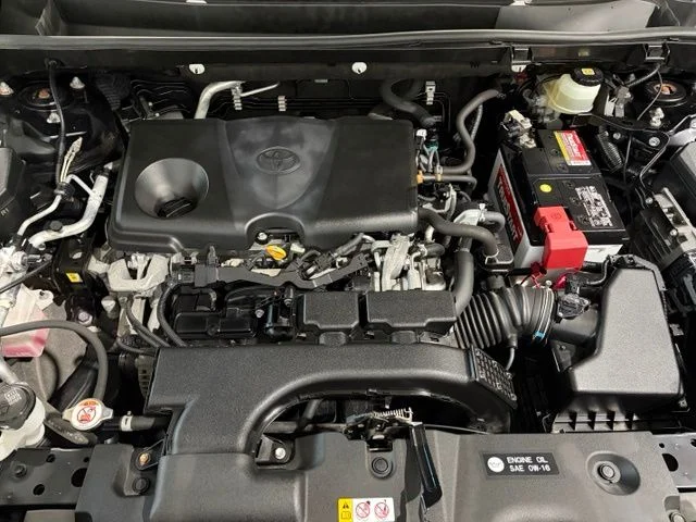 Used 2020 Black Toyota XLE image 26