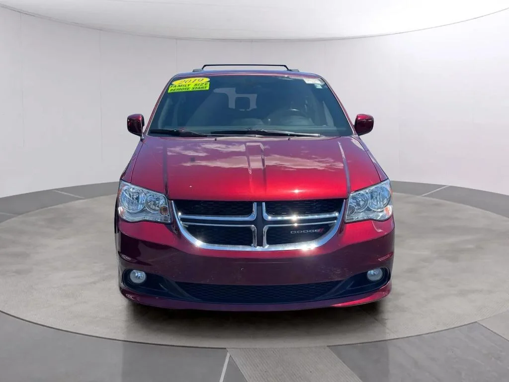 Used 2019 Octane Red Pearlcoat Dodge SXT image 8