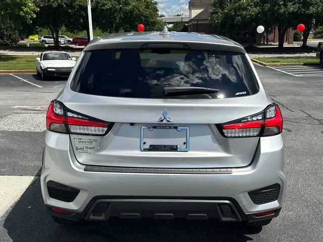 Used 2025 Silver Mitsubishi 2.0 ES image 4