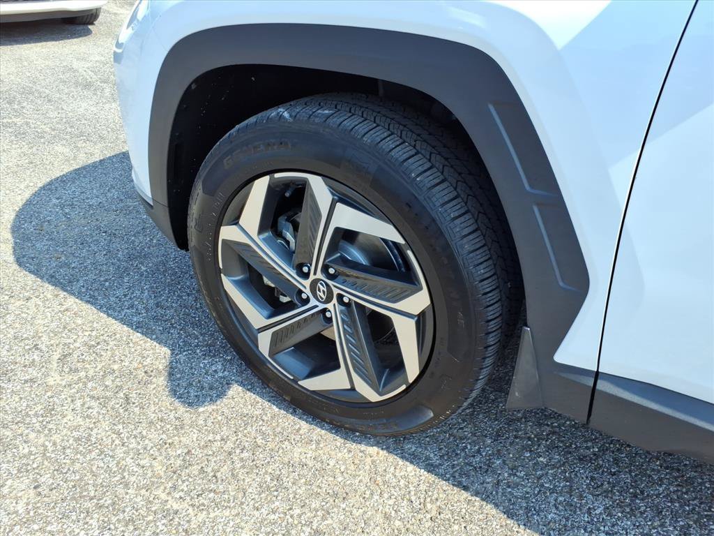 Used 2022 Quartz White Hyundai SEL image 9