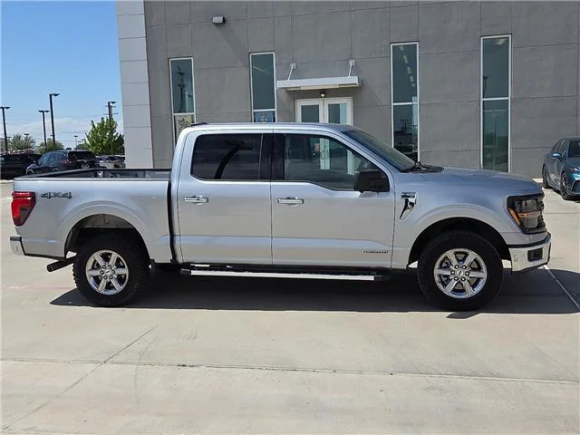 Used 2024 Iconic Silver Metallic Ford XLT 4x4 SuperCrew Cab 5.5 ft. box 145 in. WB image 5
