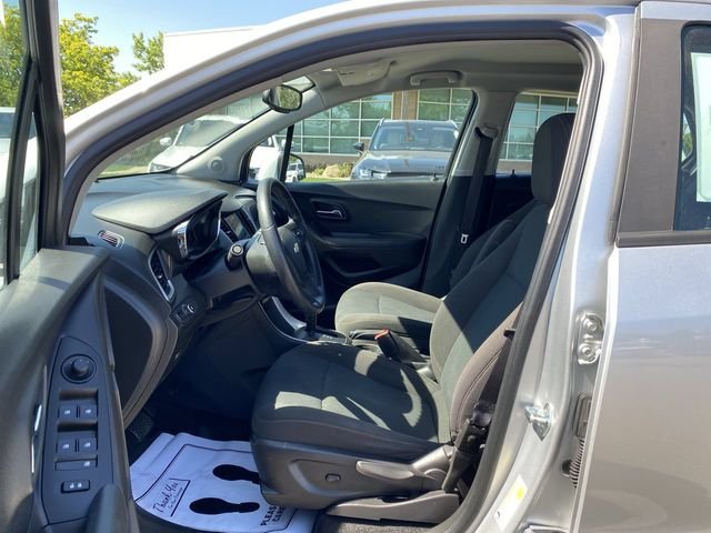 Used 2018 Silver Chevrolet LS image 12