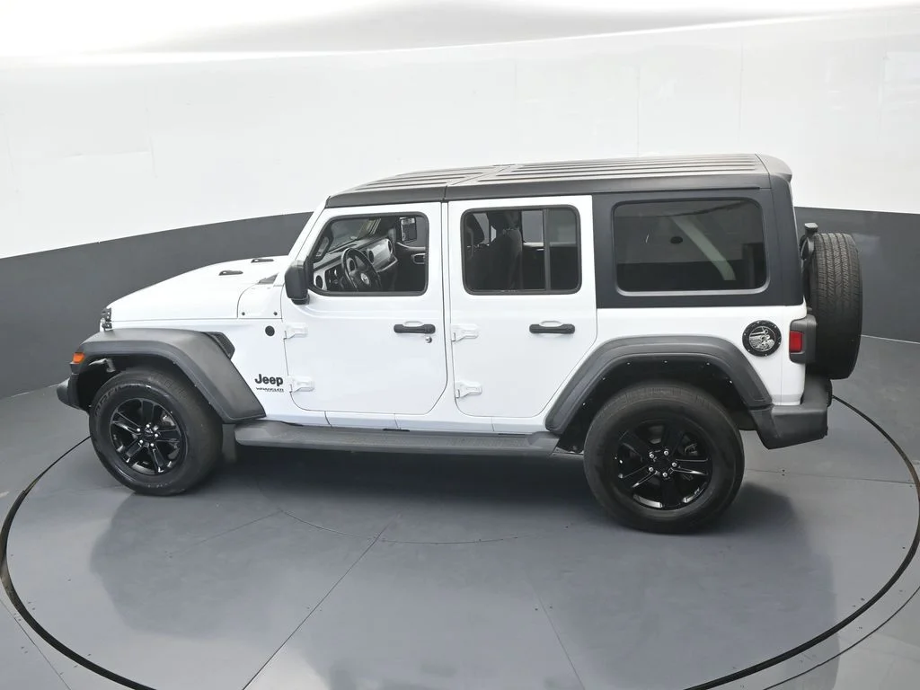 Used 2022 Bright White Clearcoat Jeep Unlimited Sport Altitude image 50