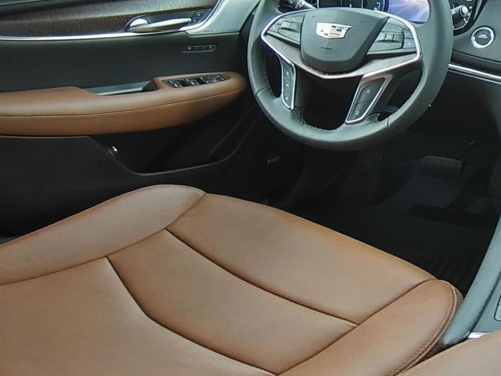 2025 Cadillac XT5 Premium Luxury - Photo 12