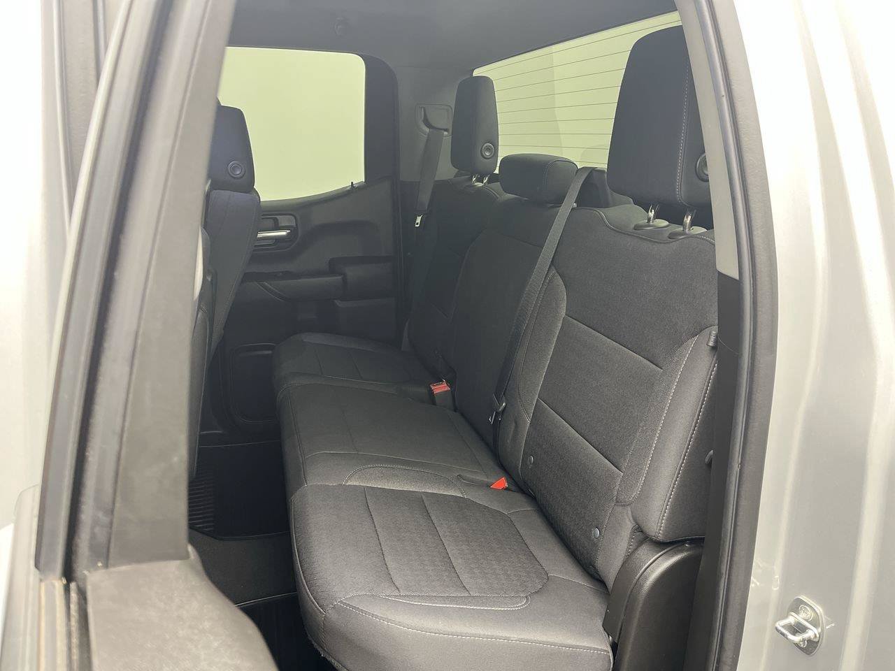 2022 Chevrolet Silverado 1500 LT - Photo 12