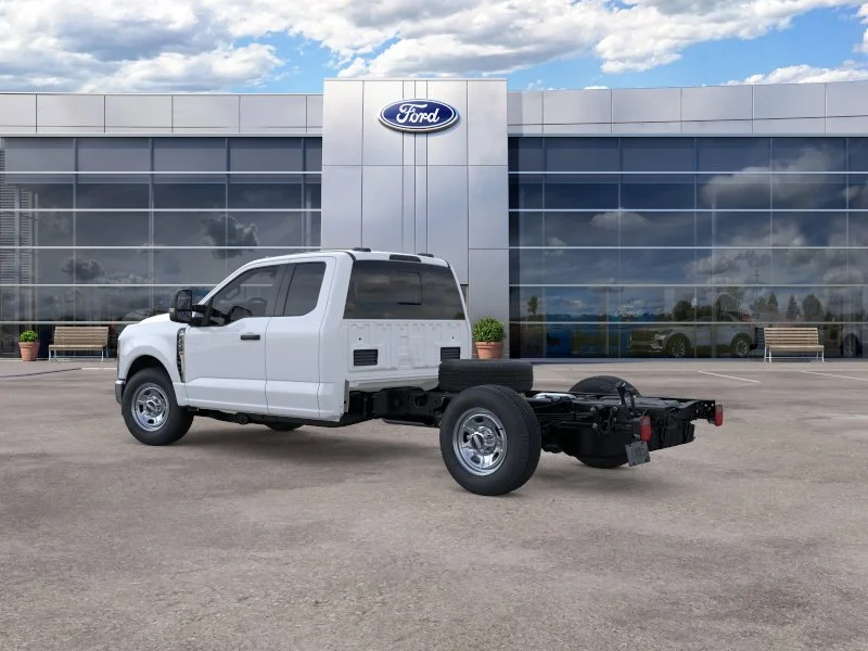 New 2026 Oxford White Ford XL image 32