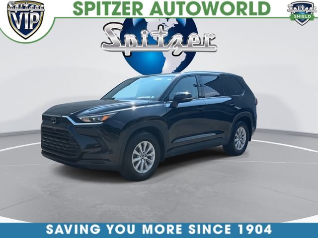 Used 2025 Black Toyota XLE image 4