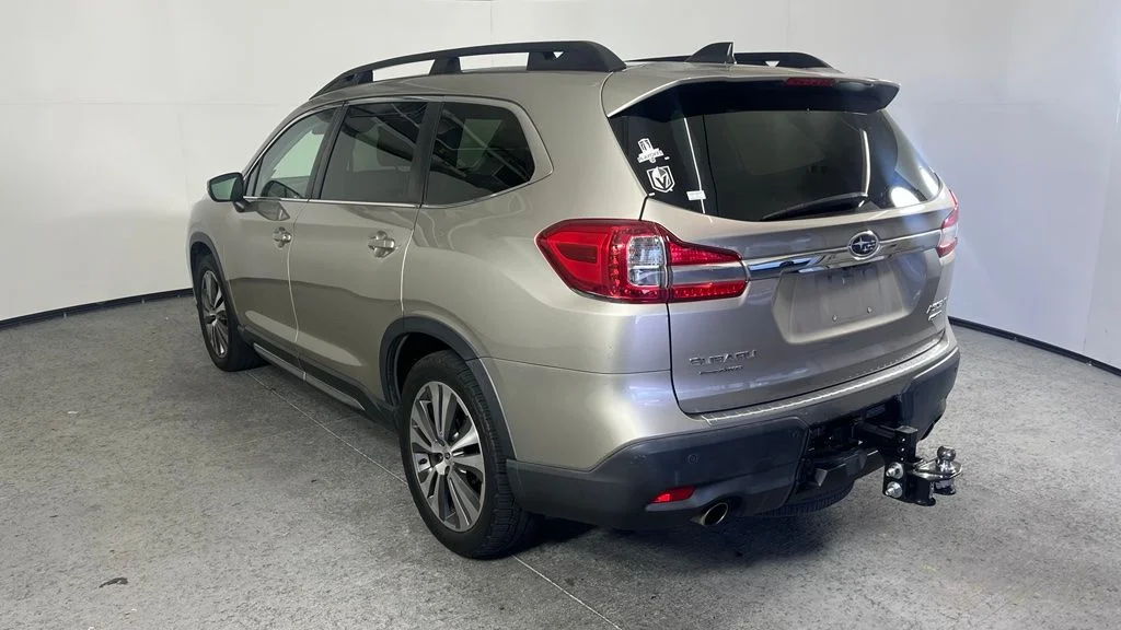 Used 2019 Gray Subaru Limited image 7