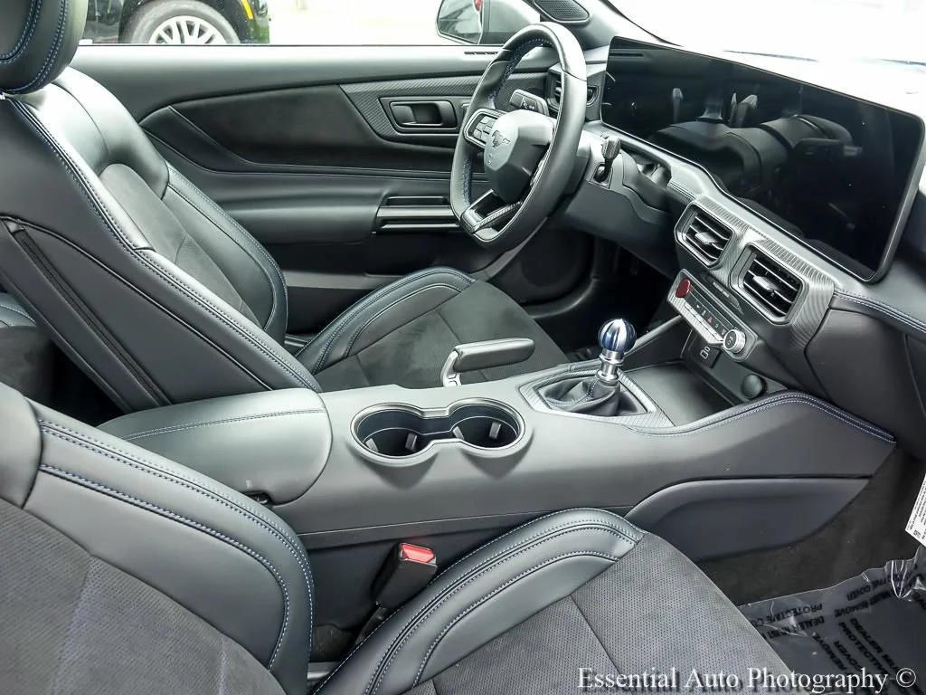 2025 Ford Mustang Dark Horse - Photo 22