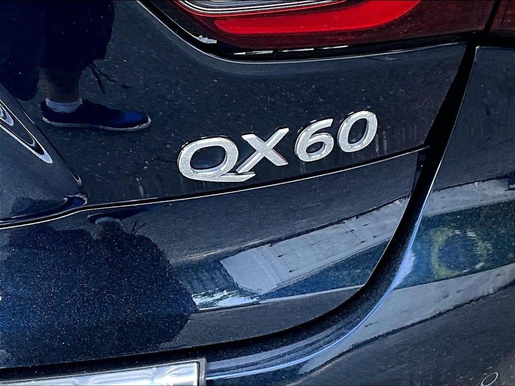 Used 2018 Blue INFINITI Base image 30