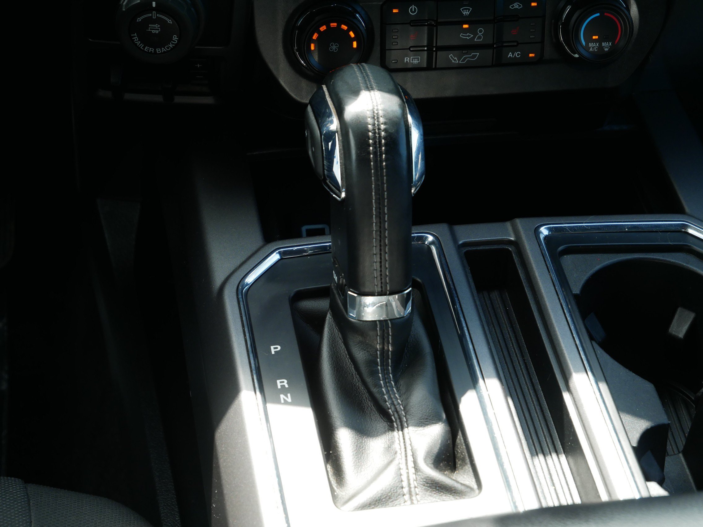 Used 2018 Gray Ford XLT image 16