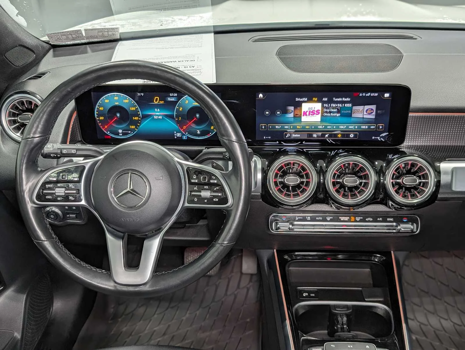 Used 2022 Polar White Mercedes-Benz GLB 250 image 5