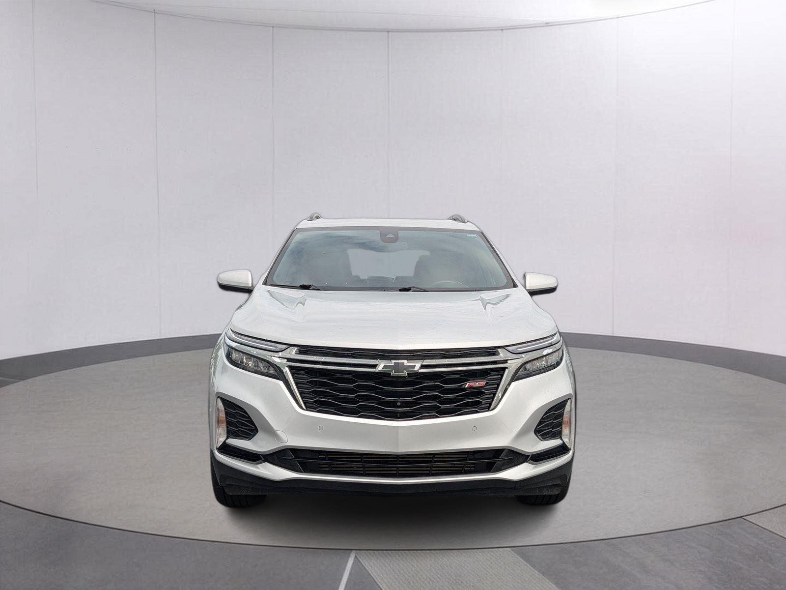 Used 2022 Silver Ice Metallic Chevrolet RS image 8