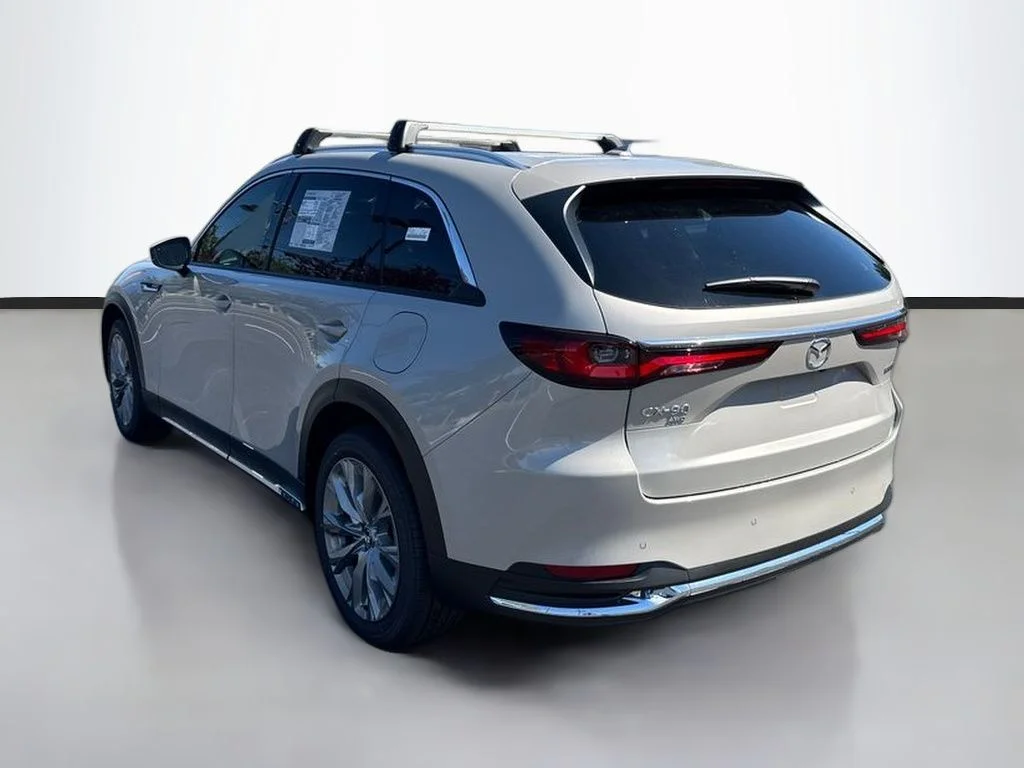 New 2026 Platinum Mazda 3.3 Turbo Premium Plus image 5