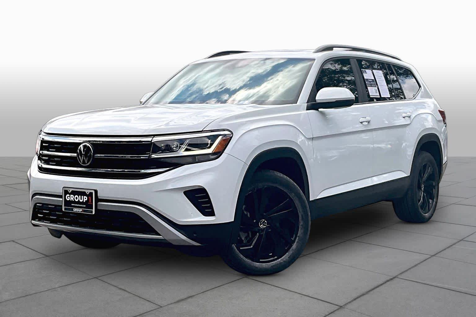 2023 Volkswagen Atlas 3.6L SE w/Tech 4MOTION's photo
