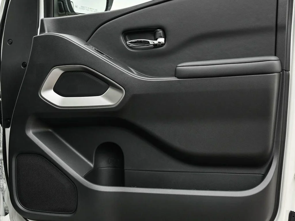 2026 Nissan Frontier SV - Photo 8