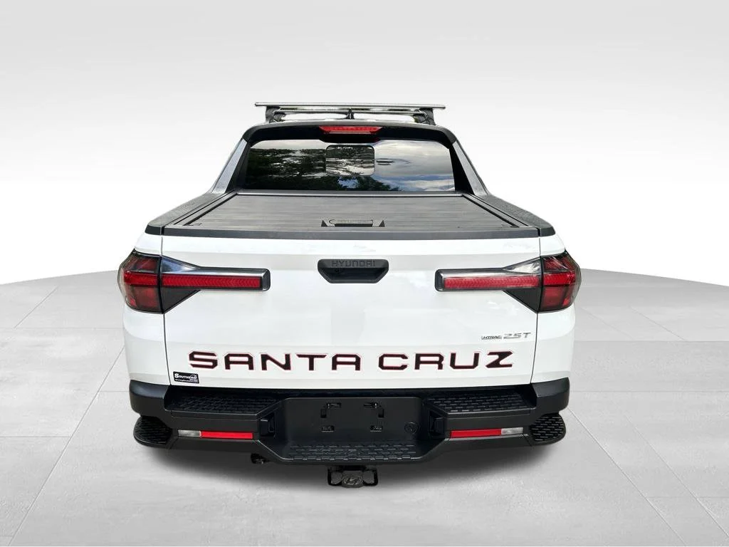 Used 2022 White Hyundai SEL Premium image 4